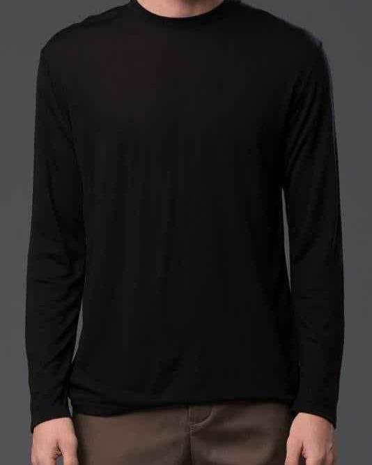 Deveaux New York Long Sleeve Crew Neck Tee in Black