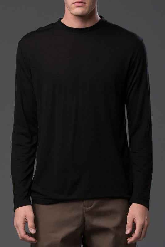 Deveaux New York Long Sleeve Crew Neck Tee in Black