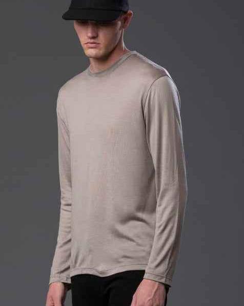 Deveaux New York Stone Long Sleeve Crew Neck Tee