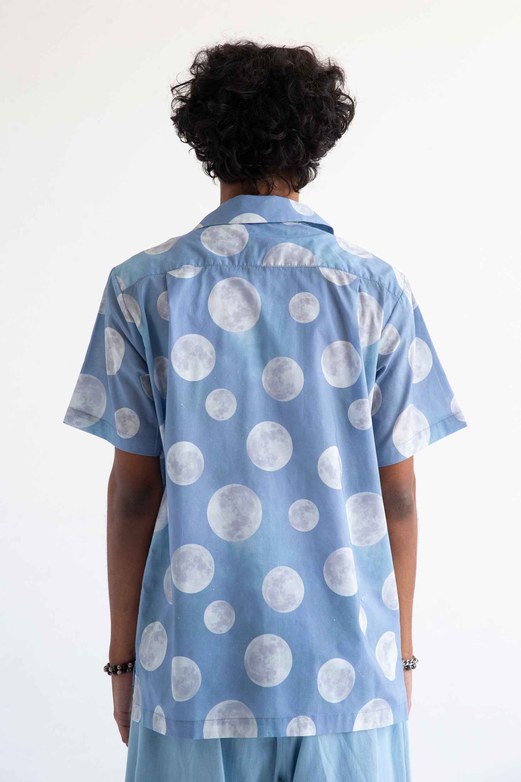 'Desi' Short Sleeve Resort Shirt in Blue Daytime Moon