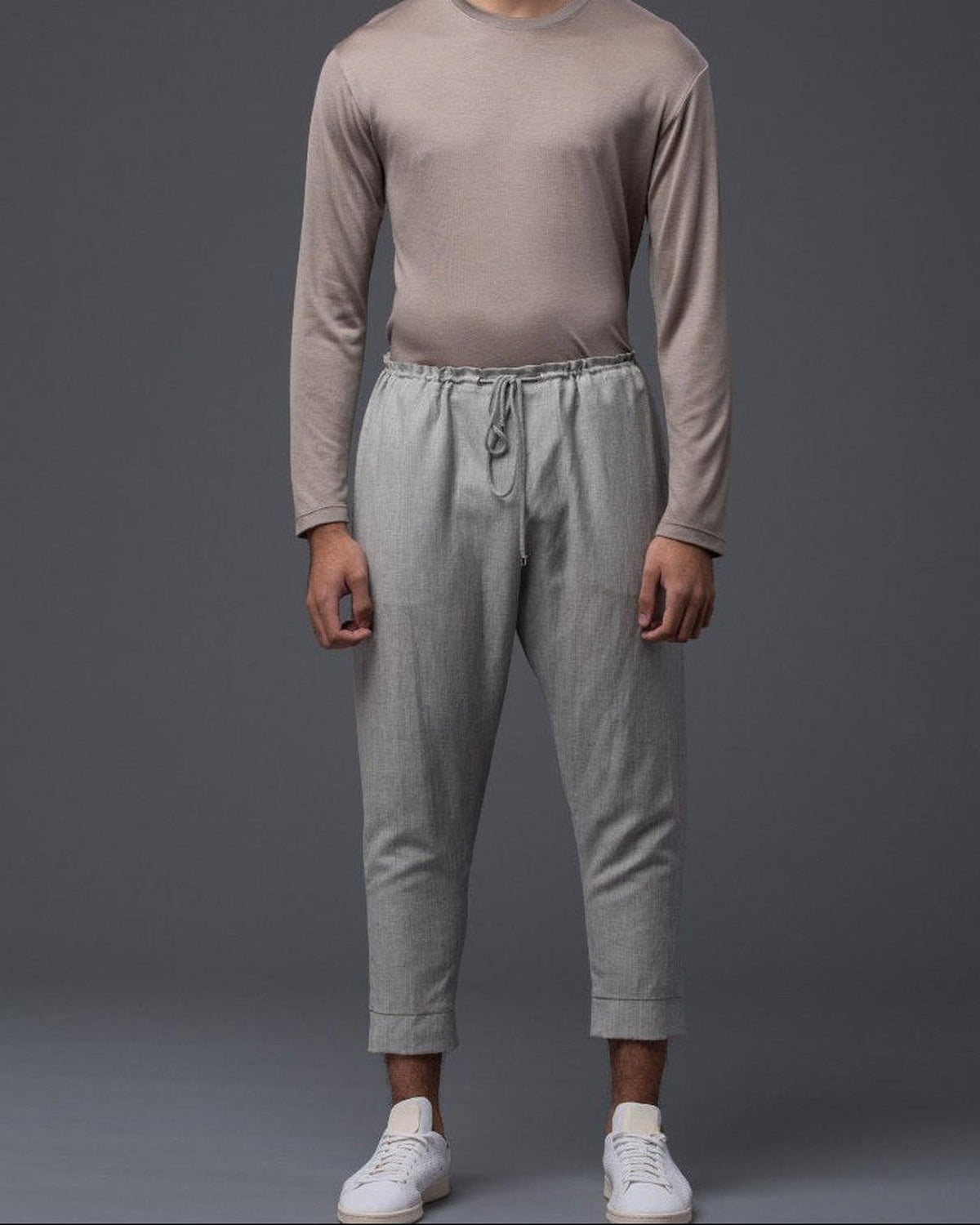 Deveaux New York Grey Wool Leisure Pant