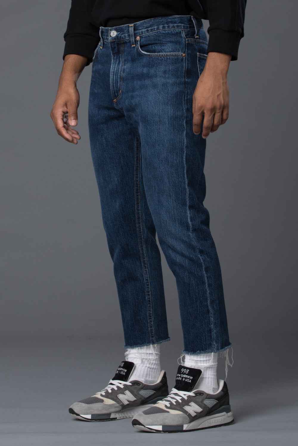 AGOLDE Cut Off Tapered Hero Jean in Desolate