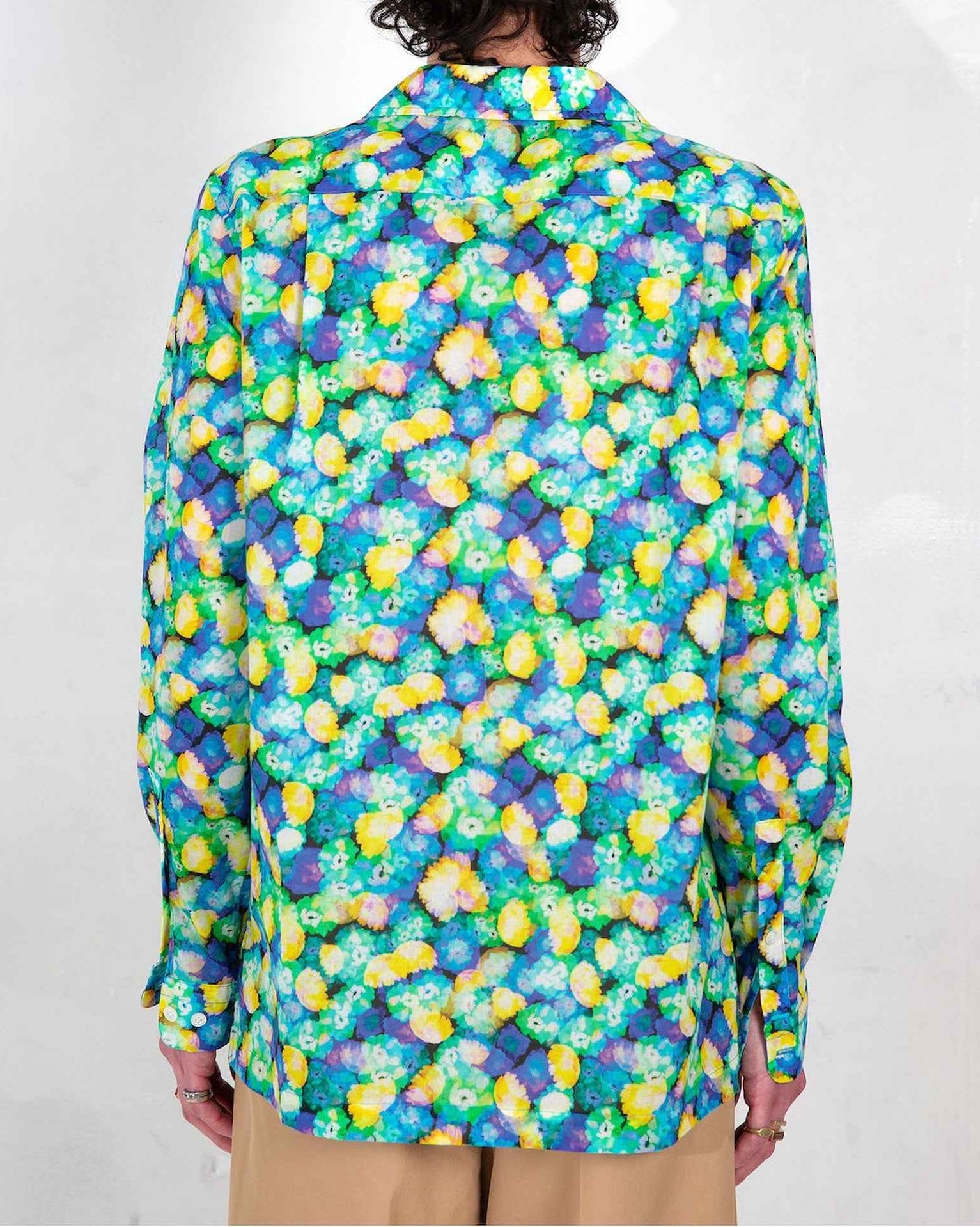 Arenas camp collar shirt in blue floral dream print, relaxed fit, worn untucked just below waist on model